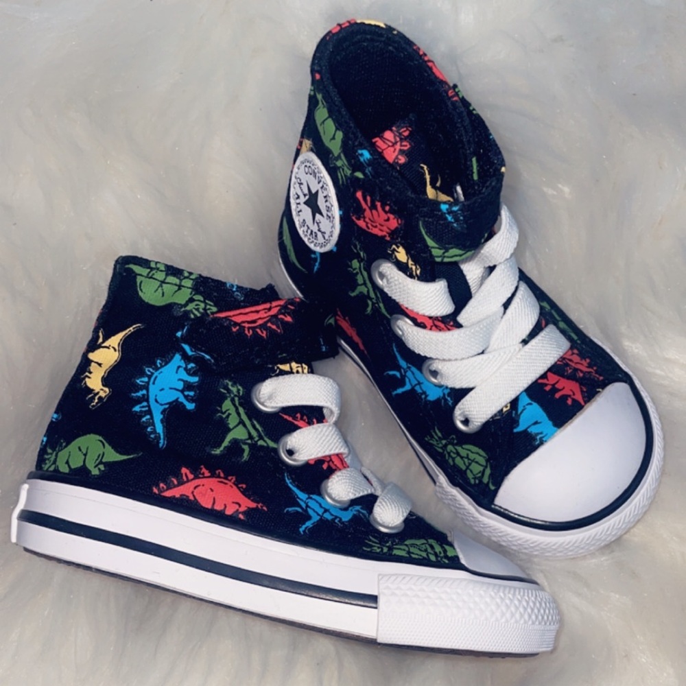 🦖New Toddler Converse🦕